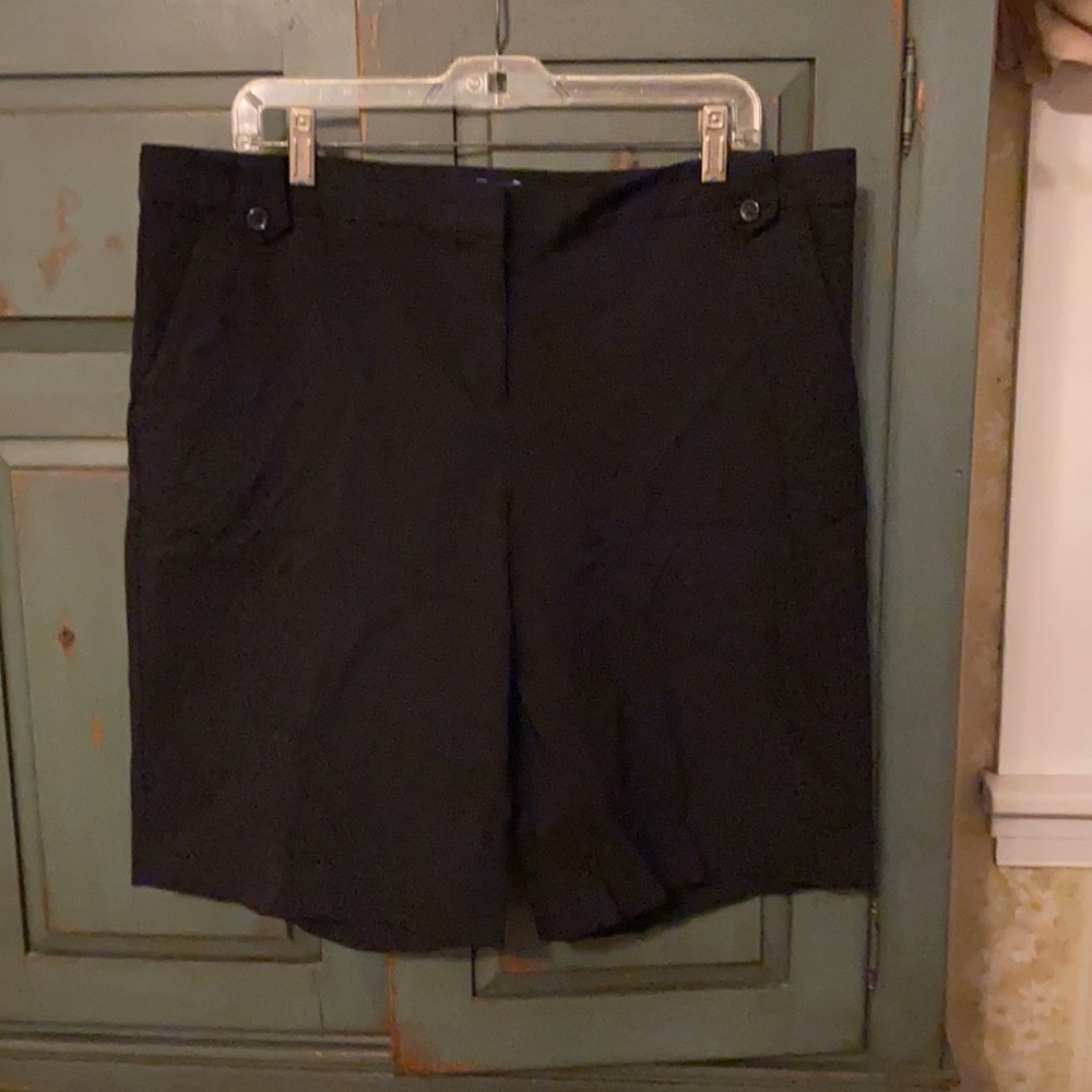 🧨SALE 3/$15‼️ Izod Black Shorts